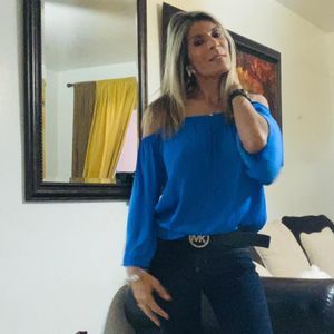 Meet your Posher, Andrea